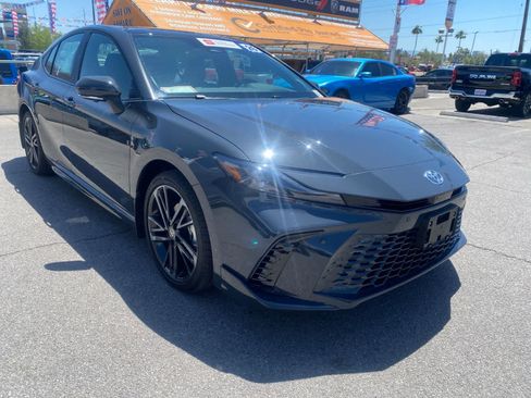 Used 2026 Toyota Camry XSE AWD/4WD image 4