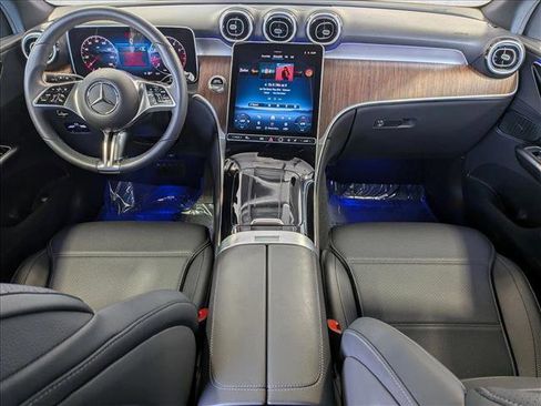 Used 2026 Mercedes-Benz GLC 300 4MATIC image 18