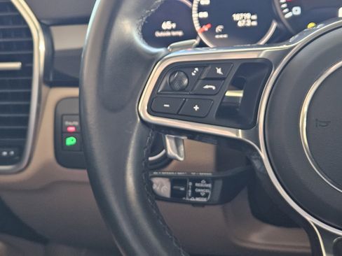 Certified 2023 Porsche Cayenne image 26