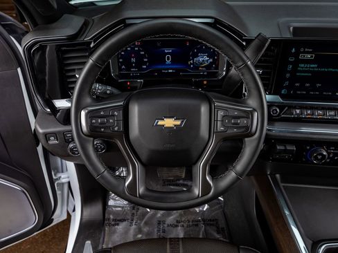 Used 2025 Chevrolet Silverado 2500 High Country w/ LPO, Dark Essentials Package image 19