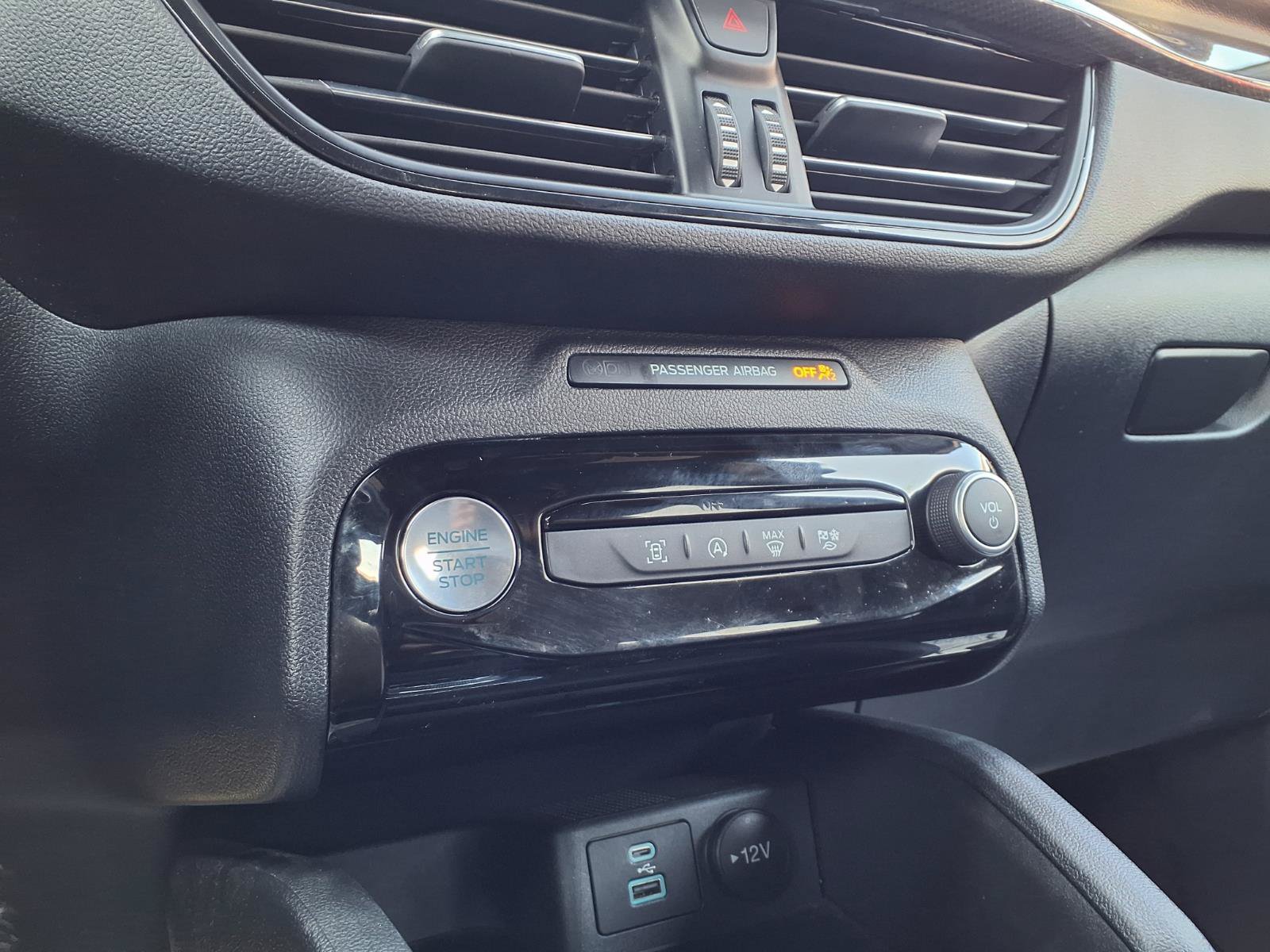 Used 2023 Ford Escape ST-Line w/ Tech Pack #1 FWD image 6