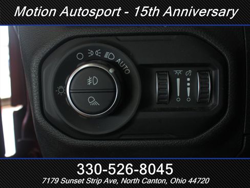 Used 2021 Jeep Gladiator Overland image 16