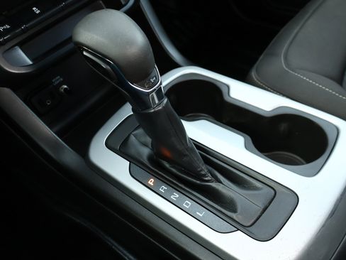 Used 2022 Chevrolet Colorado LT w/ Fleet Safety Package image 17