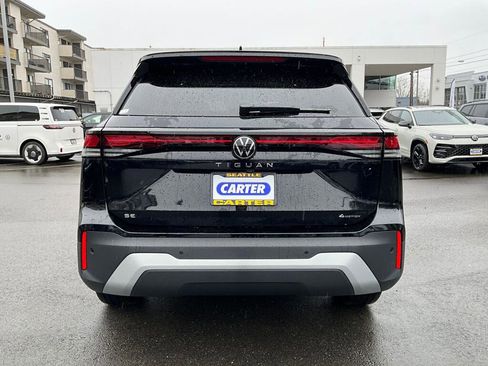 New 2026 Volkswagen Tiguan SE image 7