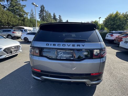 Used 2023 Land Rover Discovery Sport SE R-Dynamic image 6