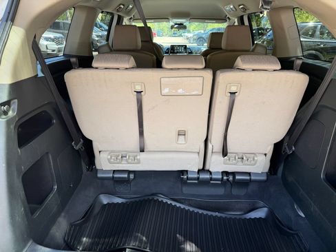 Used 2023 Honda Odyssey EX image 6
