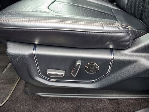 Used 2021 Ford Expedition Platinum image 8