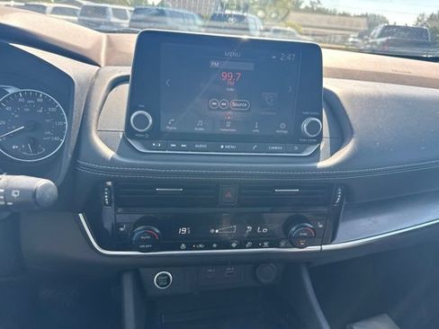Used 2021 Nissan Rogue SV AWD/4WD image 10