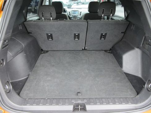 Certified 2018 Chevrolet Equinox LT FWD image 12