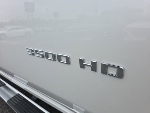 Used 2021 Chevrolet Silverado 3500 High Country w/ Z71 Off-Road Package image 10