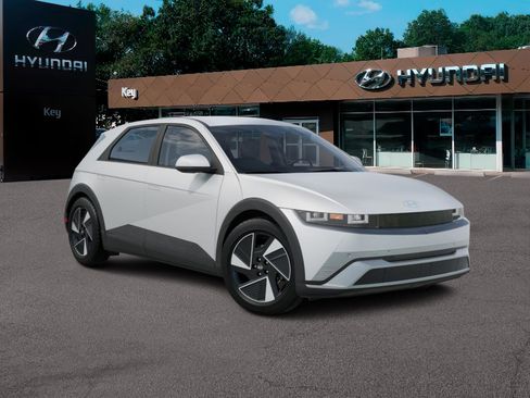 New 2026 Hyundai Ioniq 5 SEL image 17