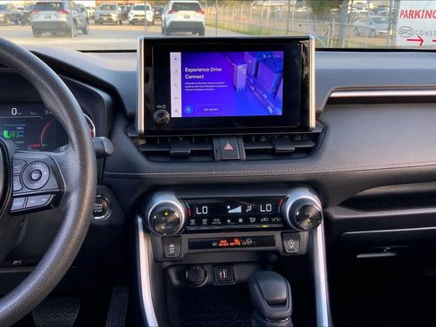 Used 2024 Toyota RAV4 XLE image 6