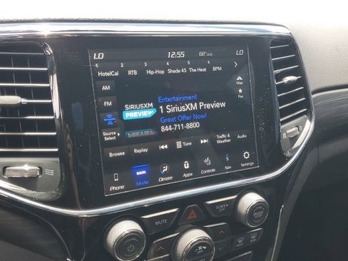 Used 2019 Jeep Grand Cherokee Altitude AWD/4WD image 19