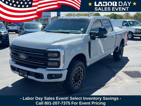 Used 2025 Ford F350 Platinum AWD/4WD image 2