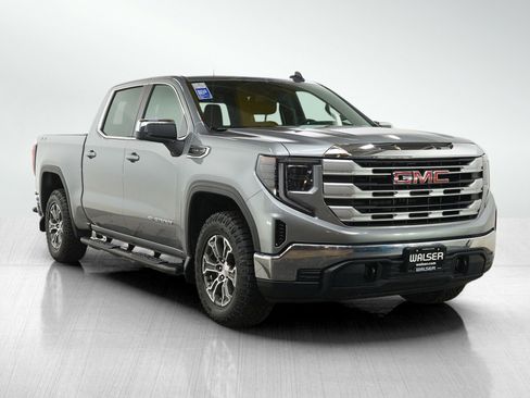 Used 2024 GMC Sierra 1500 SLE w/ Preferred Package image 7