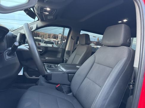 Used 2020 Chevrolet Silverado 1500 Custom w/ Custom Value Package image 18