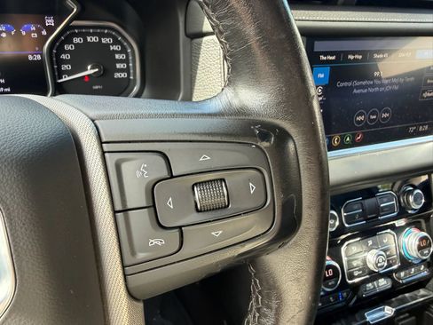 Used 2021 GMC Yukon Denali AWD/4WD image 21