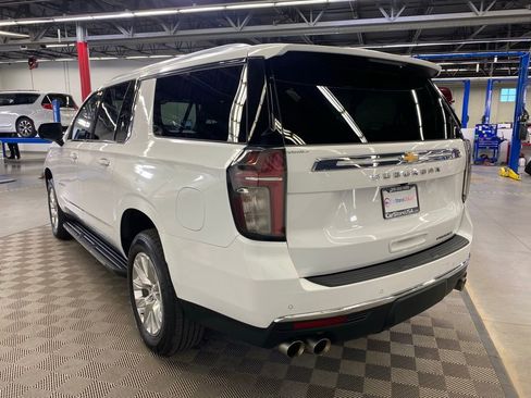 Used 2023 Chevrolet Suburban Premier AWD/4WD image 6