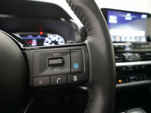 Certified 2024 Nissan Pathfinder SL w/ SL Premium Package image 20