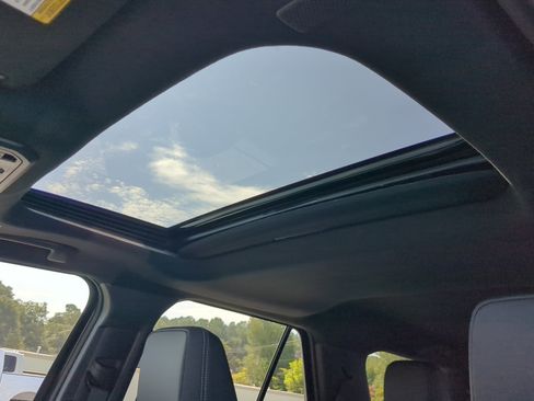 Used 2025 Toyota 4Runner Limited RWD image 18