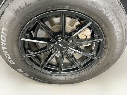 Used 2019 Hyundai Santa Fe SE FWD image 11