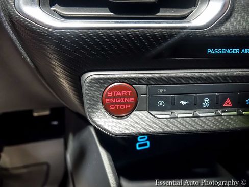 Used 2025 Ford Mustang Premium RWD image 16