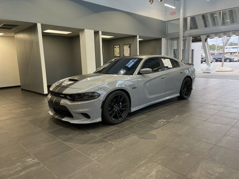 Used 2022 Dodge Charger Scat Pack w/ Daytona Edition Group image 6