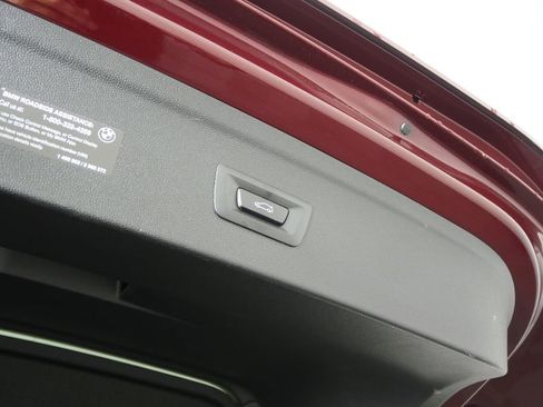 Used 2025 BMW iX xDrive50 image 18