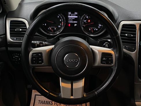 Used 2013 Jeep Grand Cherokee Laredo image 15