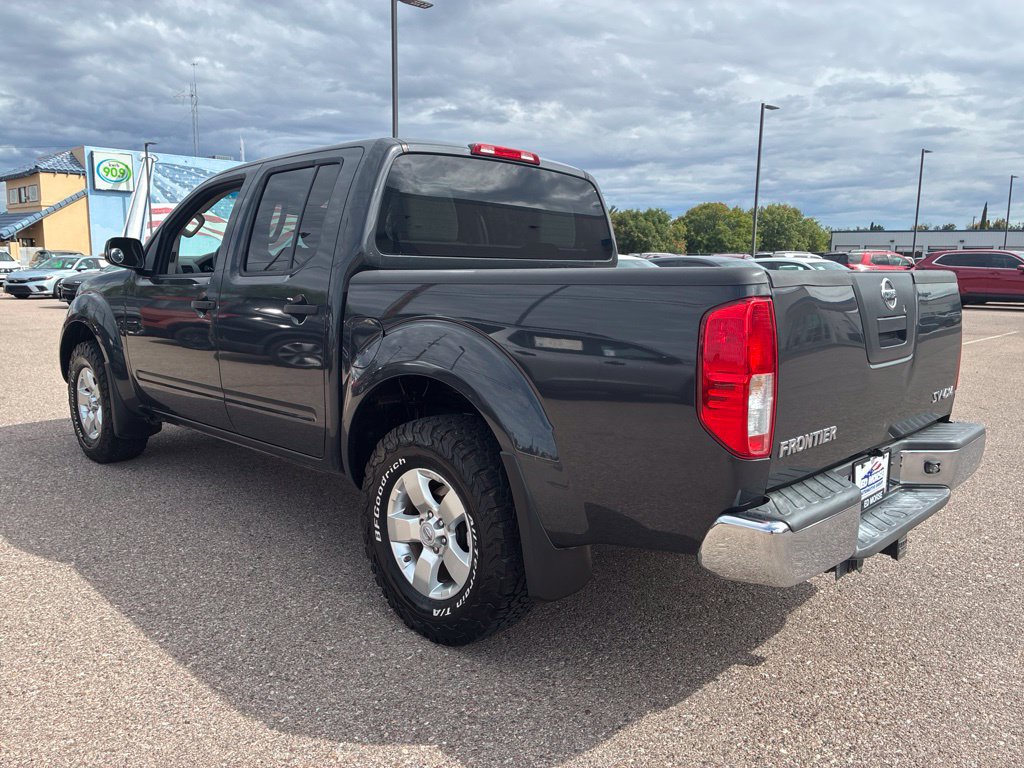 Used 2012 Nissan Frontier SV AWD/4WD image 3