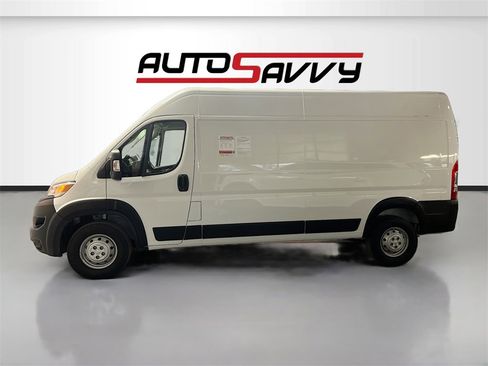 Used 2023 RAM ProMaster 2500 w/ Convenience Group image 4