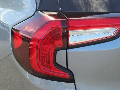 Used 2024 GMC Terrain SLE image 13