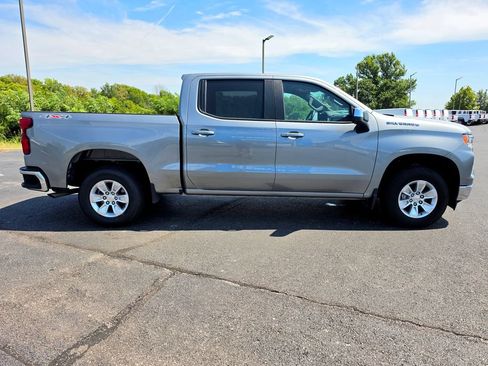 Used 2025 Chevrolet Silverado 1500 LT AWD/4WD image 13