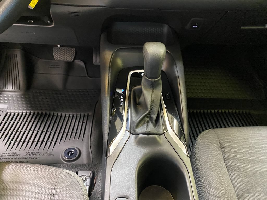 Used 2026 Toyota Corolla LE FWD image 41