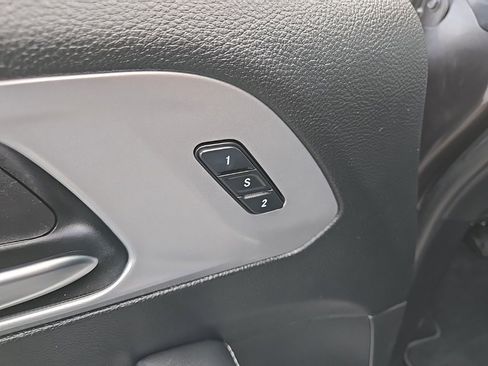 Used 2020 Chrysler Pacifica Limited w/ Advanced Safetytec Group image 32