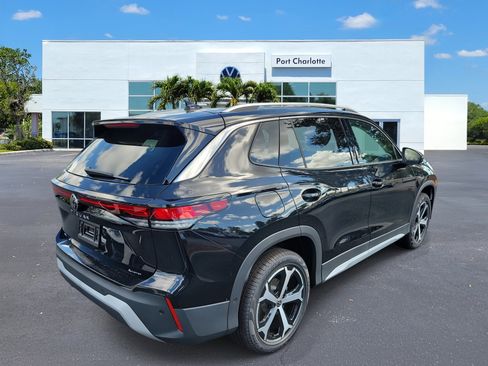 New 2026 Volkswagen Tiguan SE image 33