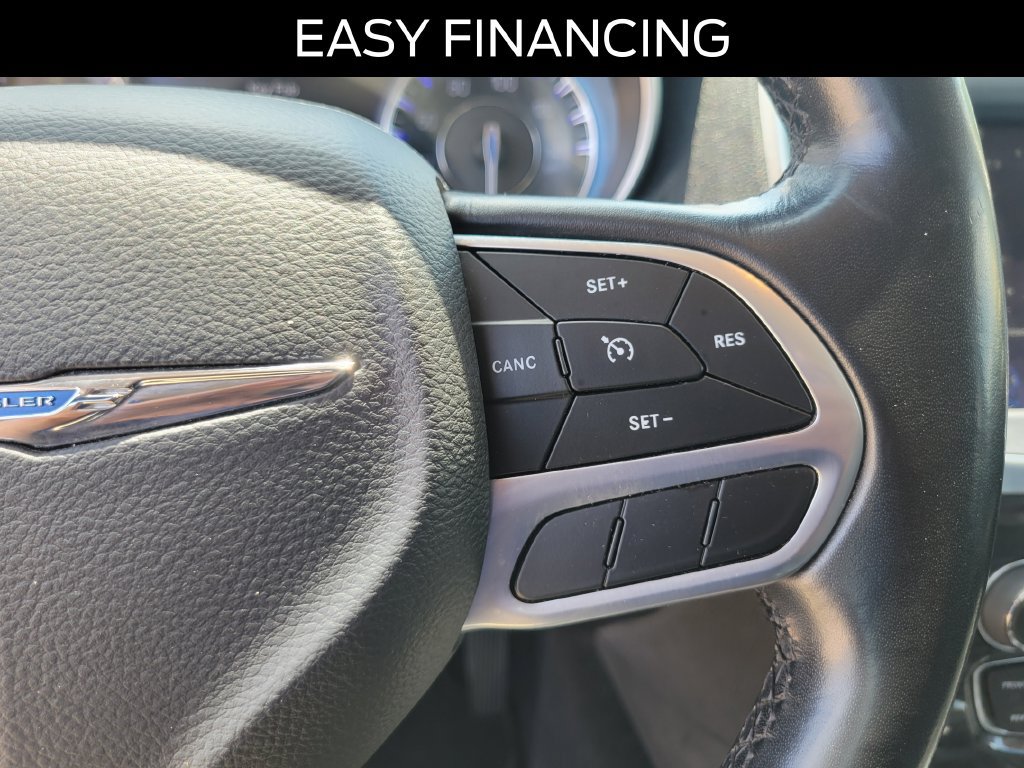 Used 2021 Chrysler 300 Touring RWD image 23