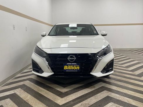 New 2025 Nissan Altima 2.5 SV w/ SV Special Edition Package image 15