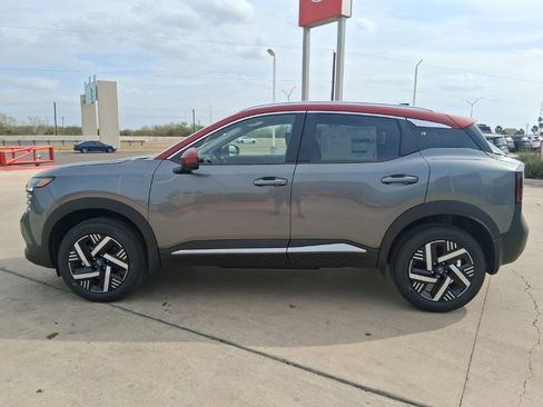 New 2026 Nissan Kicks SV image 3