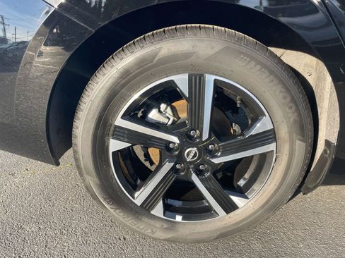 Used 2025 Nissan Sentra SV image 30