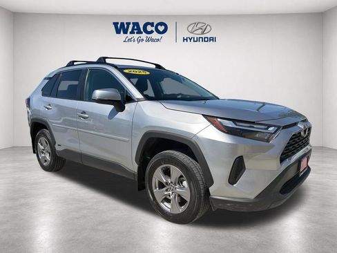 Used 2025 Toyota RAV4 XLE w/ Convenience Package AWD/4WD image 12