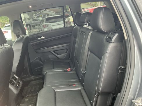 Used 2021 Volkswagen Atlas SEL image 12