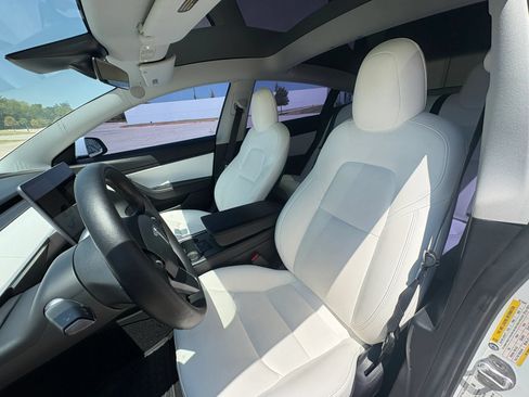Used 2021 Tesla Model 3 Standard Range Plus RWD image 24