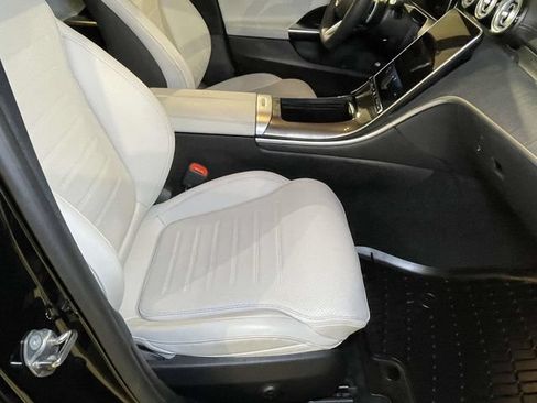 Used 2022 Mercedes-Benz C 300 4MATIC Sedan image 23