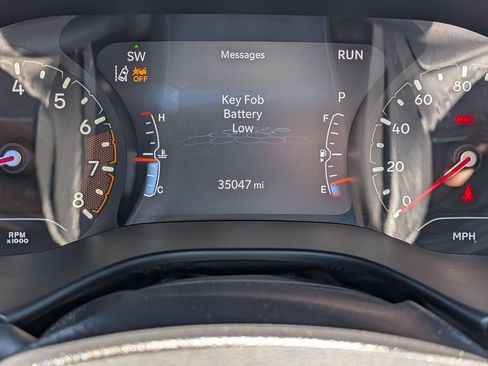 Used 2023 Jeep Compass Latitude w/ Convenience Group AWD/4WD image 23