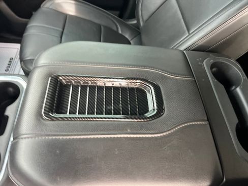 Used 2022 Chevrolet Silverado 2500 High Country w/ Z71 Off-Road Package image 15