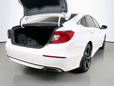 Used 2018 Honda Accord Sport image 25