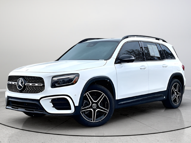 Used 2025 Mercedes-Benz GLB 250 image 3