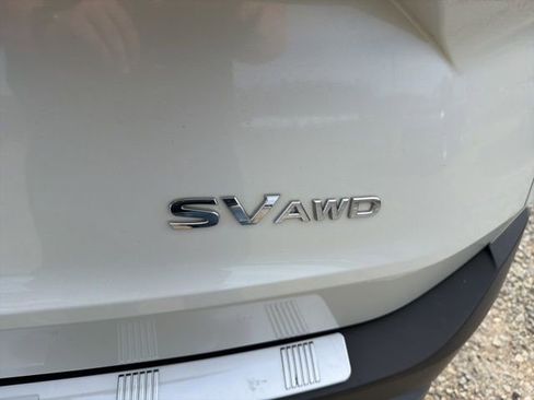 Used 2022 Nissan Rogue SV image 7