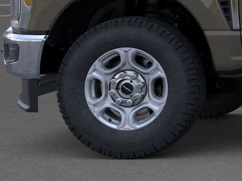 New 2026 Ford F350 XLT image 19